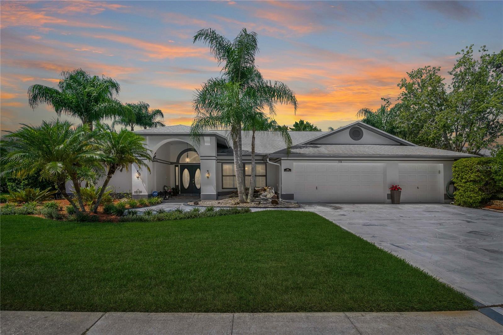 778 CENTERWOOD DR
