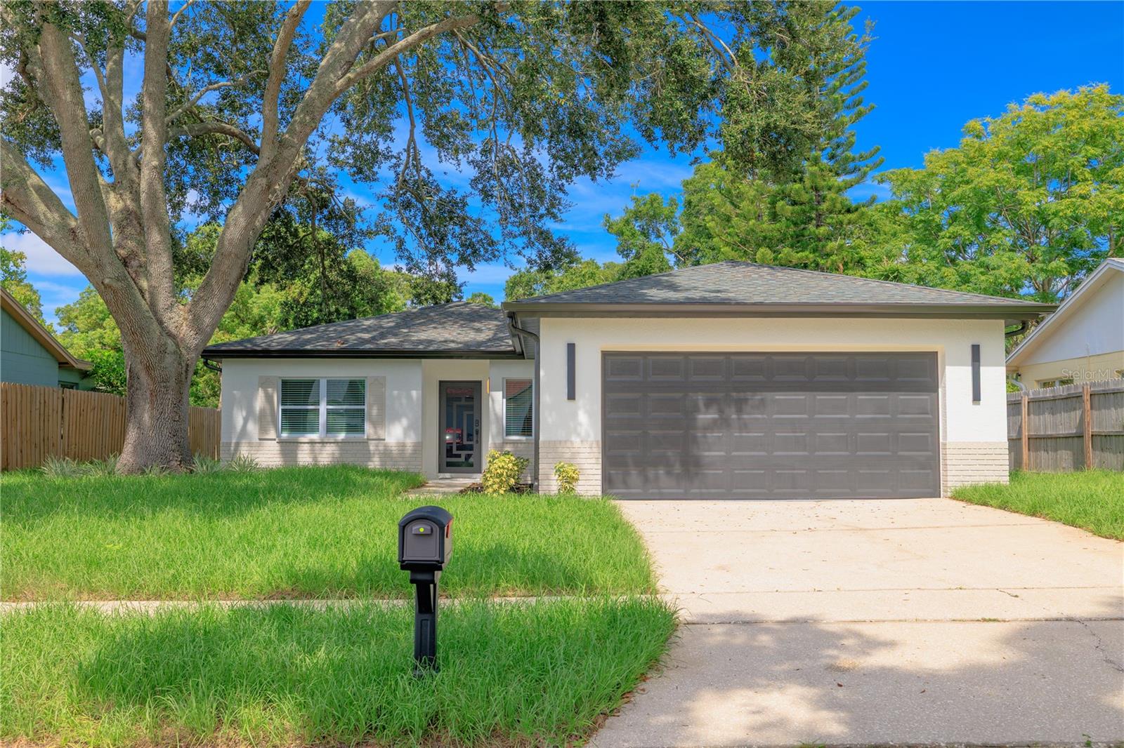 2376 Citrus Hill Rd Property Photo 1