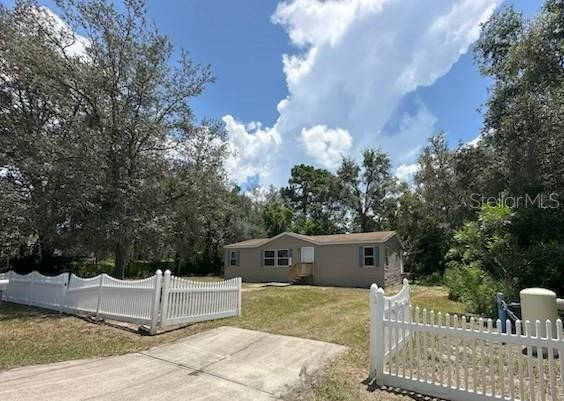 6542 W Akazian Ln Property Photo 1