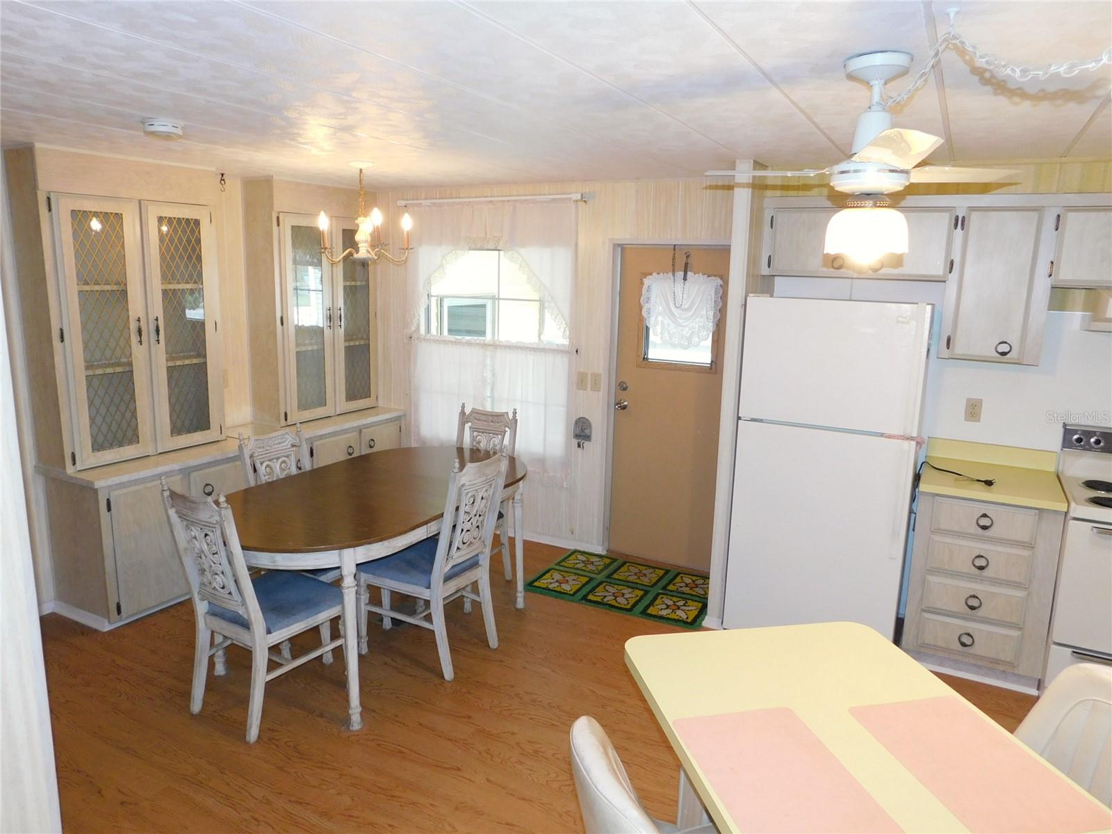 36934 Beth Ave Property Photo 3