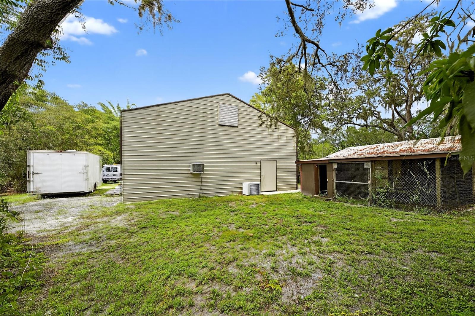 11205 Mcmullen Rd Property Photo 13