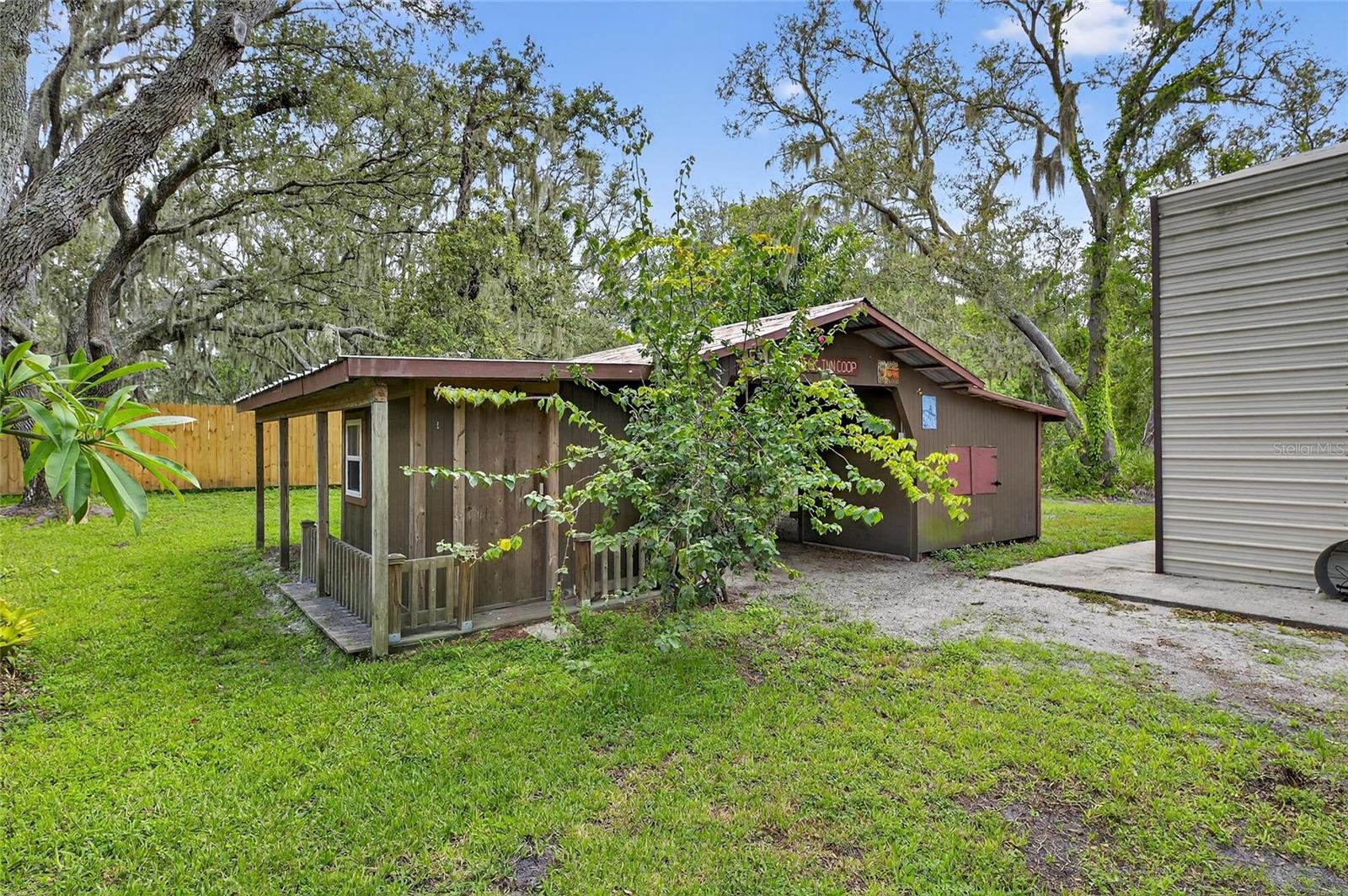 11205 Mcmullen Rd Property Photo 16