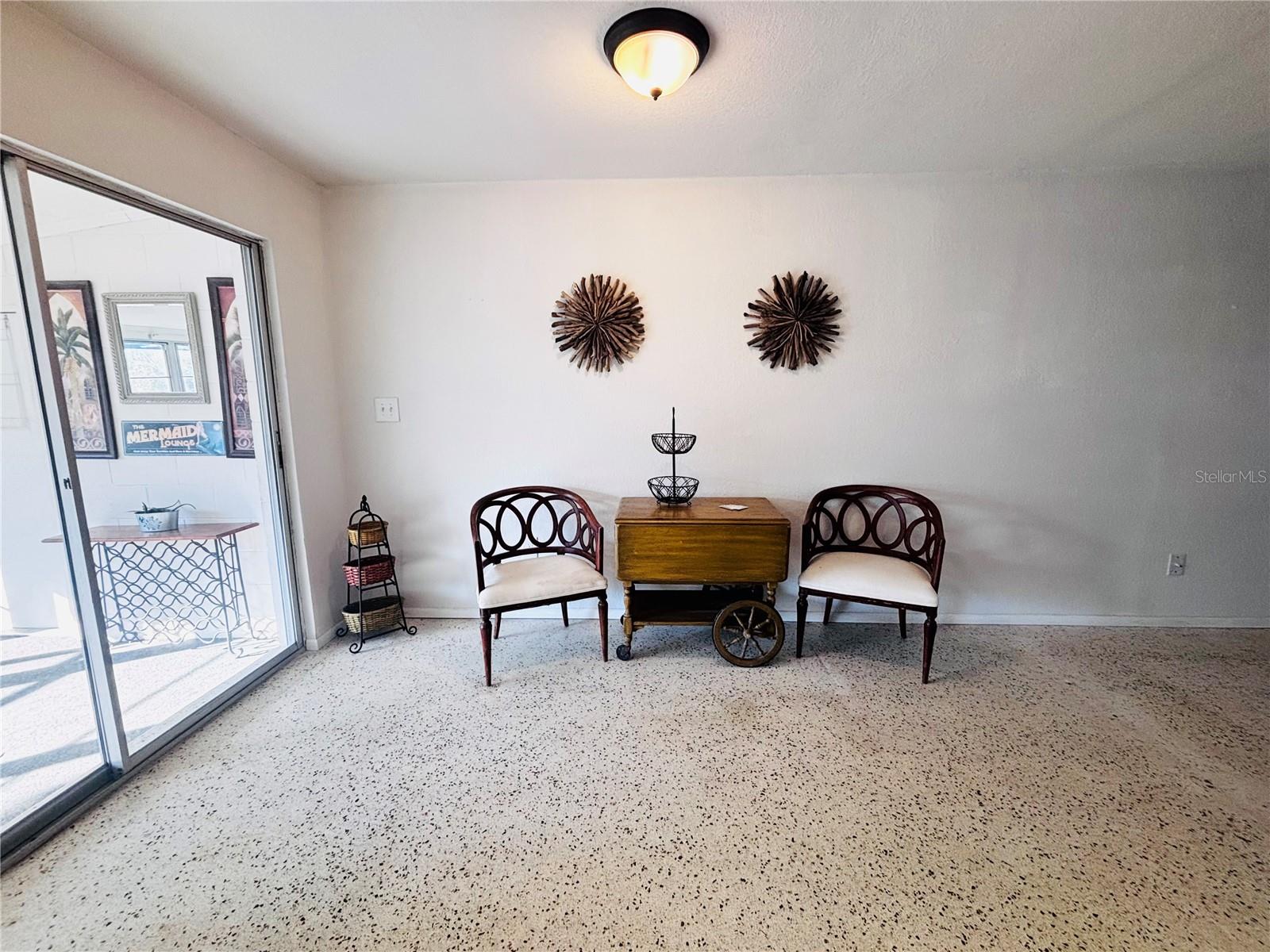 6125 Beacon Point Dr Property Photo 7