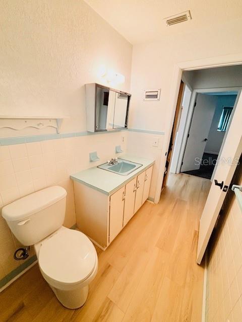 6125 Beacon Point Dr Property Photo 18
