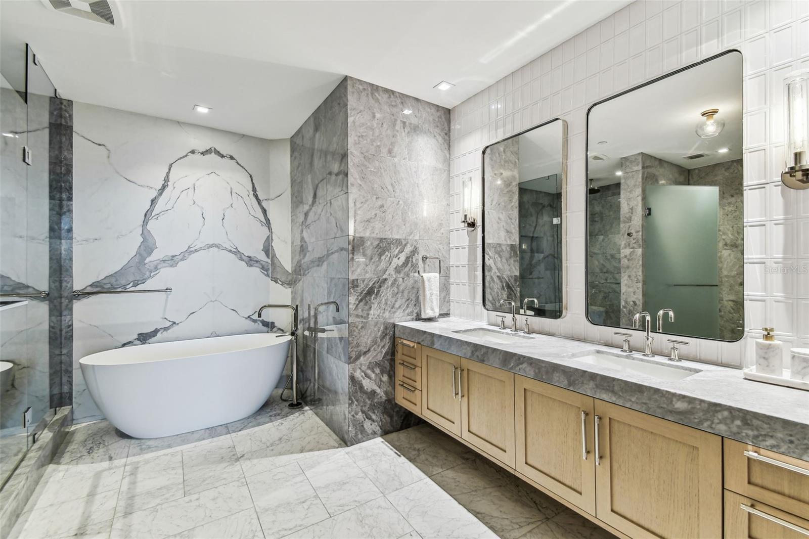 3101 Bayshore Blvd #1402 Property Photo 24