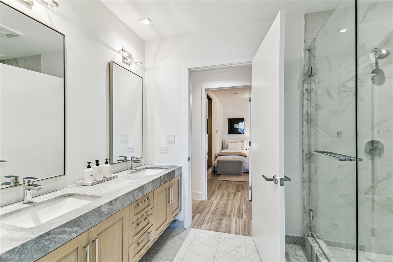3101 Bayshore Blvd #1402 Property Photo 33