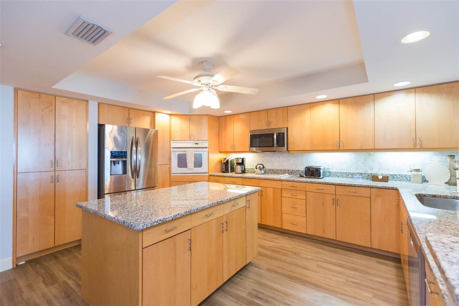16326 Gulf Blvd #109 Property Photo 8