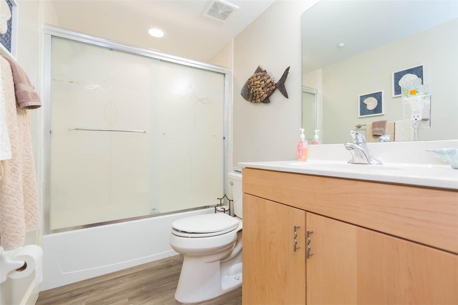 16326 Gulf Blvd #109 Property Photo 28