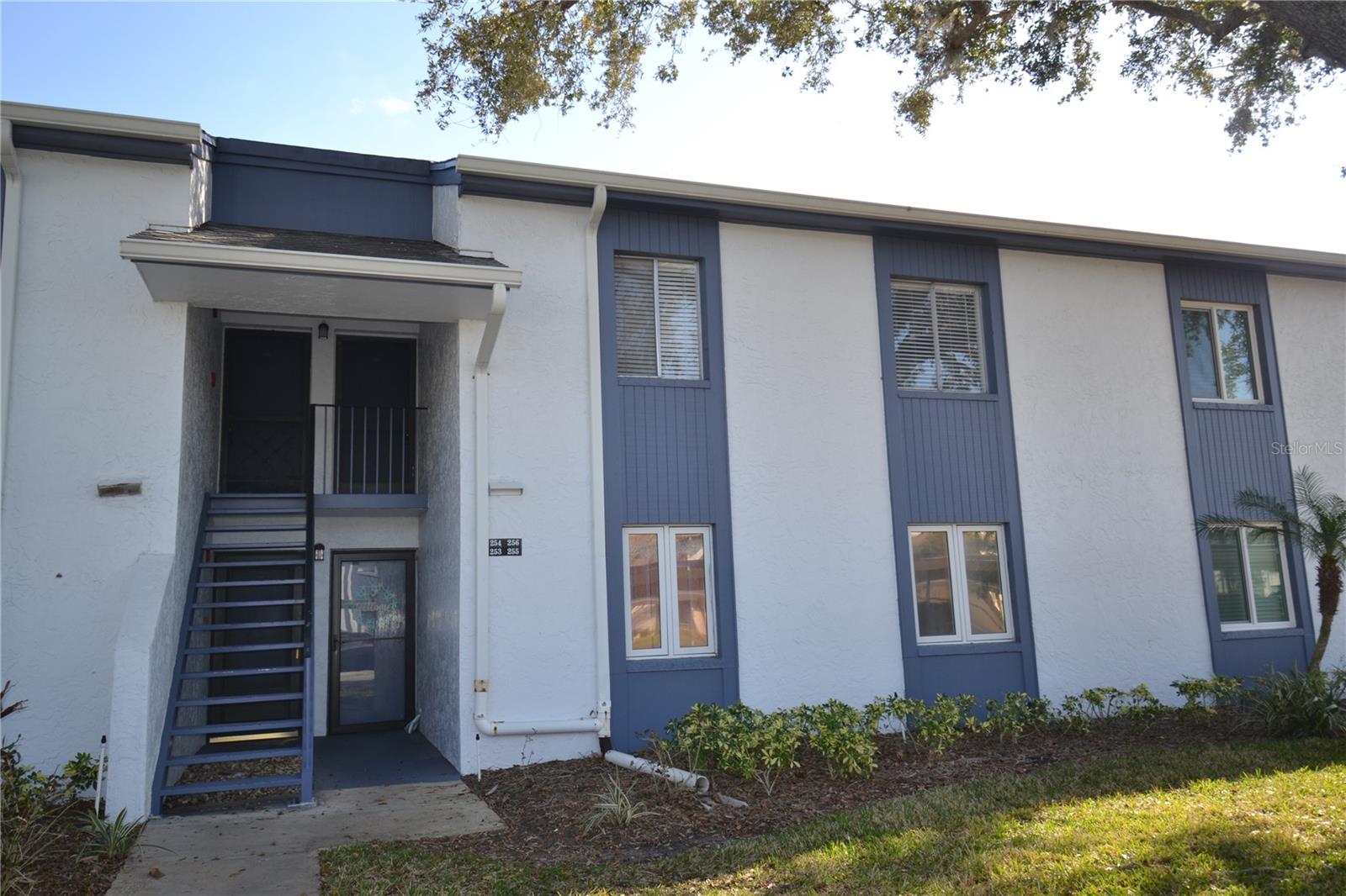 256 Cypress Ln Property Photo 1
