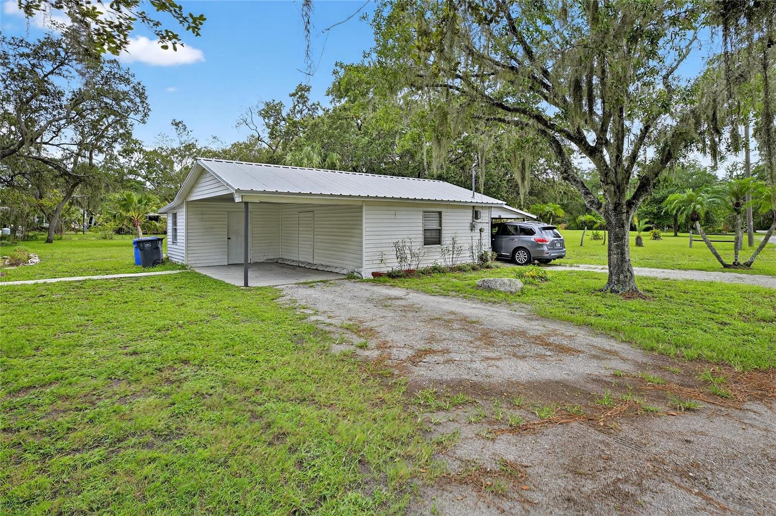 11205 Mcmullen Rd Property Photo 6