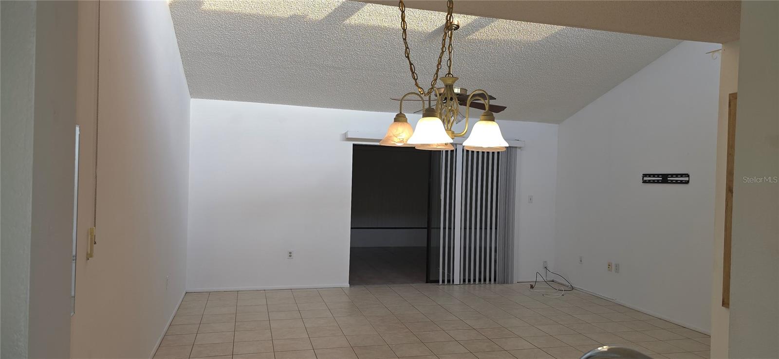 2214 Oak Wind Dr Property Photo 23