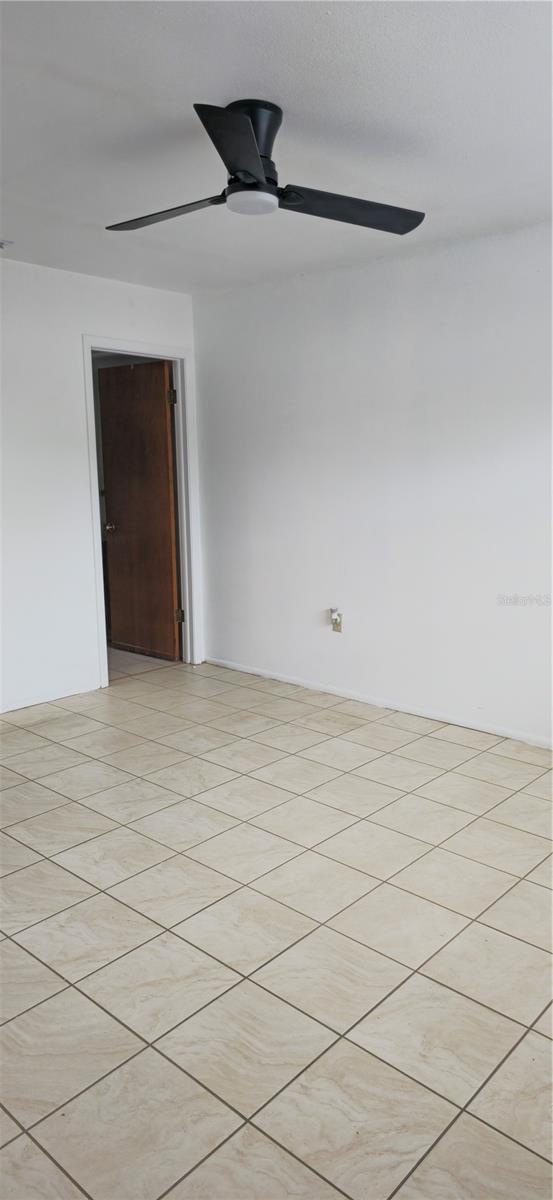 2214 Oak Wind Dr Property Photo 29