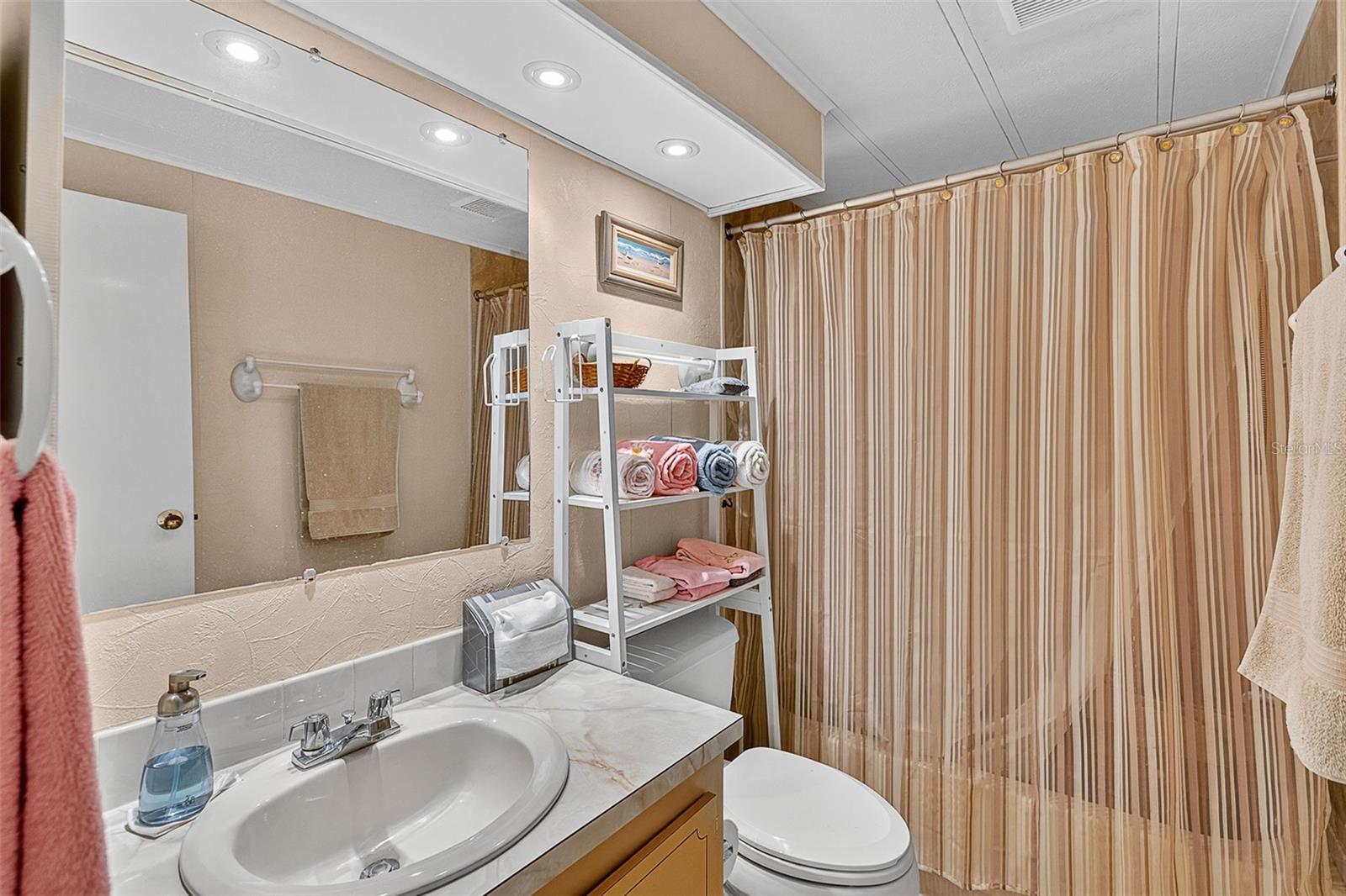658 La Sala Property Photo 22