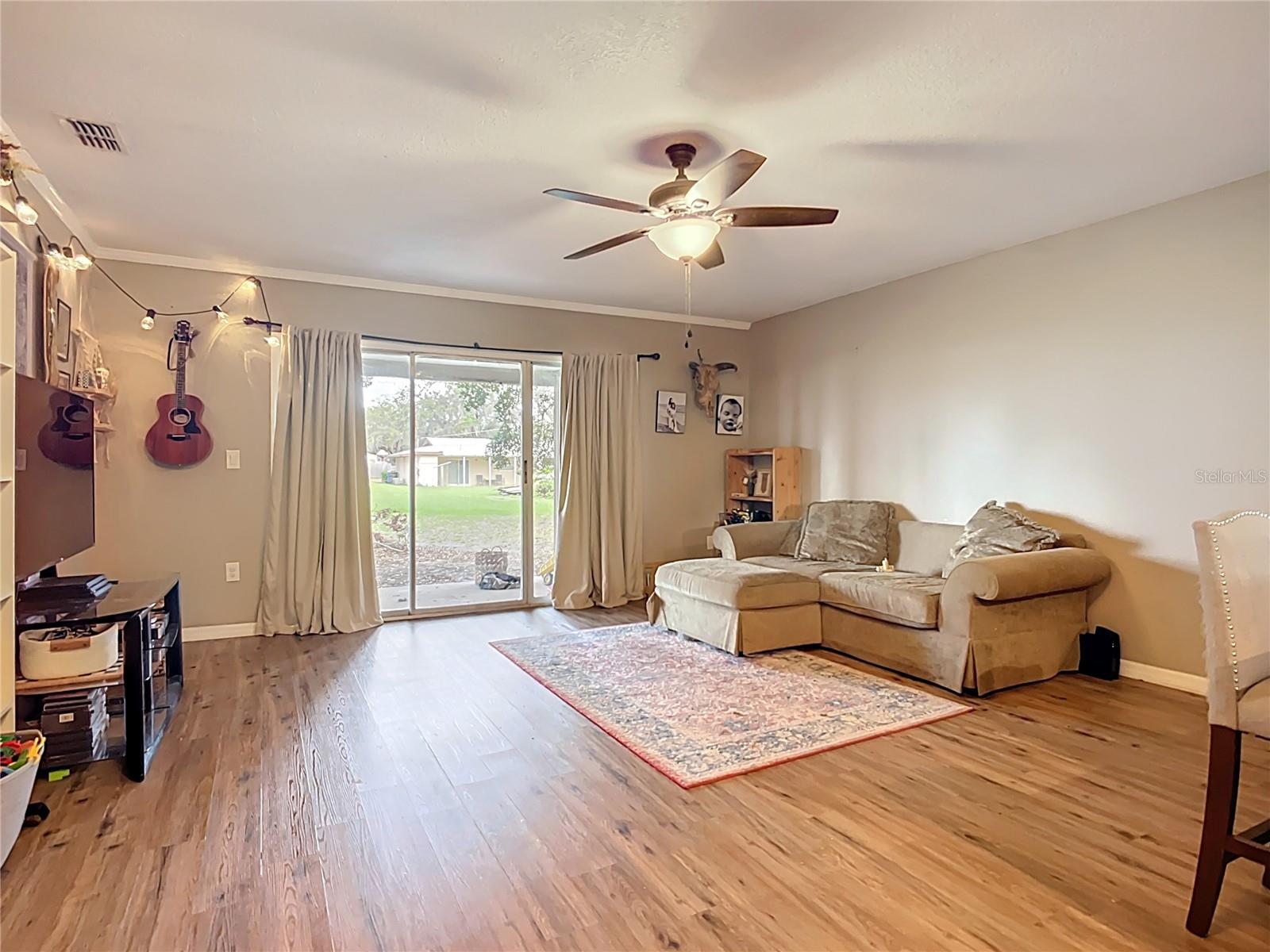 1304 Alfred St #b Property Photo 11