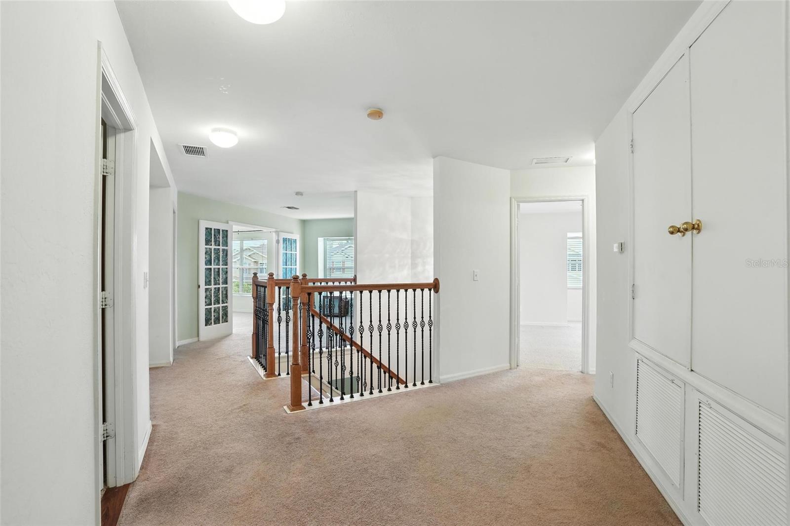 10043 Winding River Rd Property Photo 10