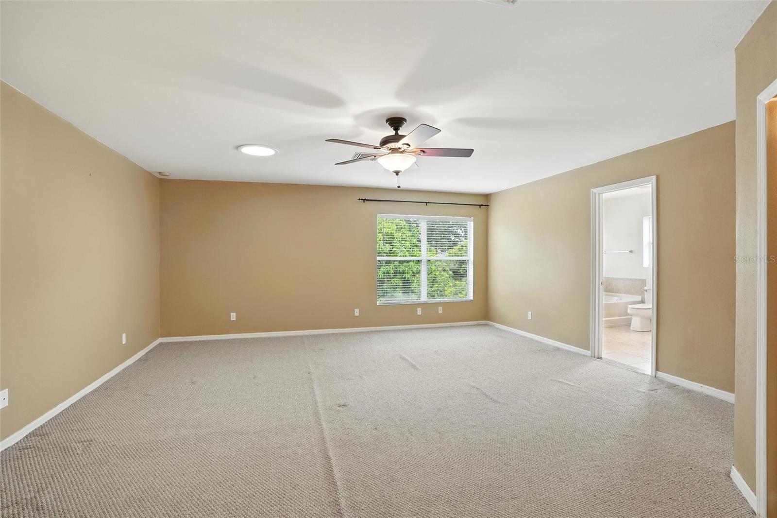 10043 Winding River Rd Property Photo 11