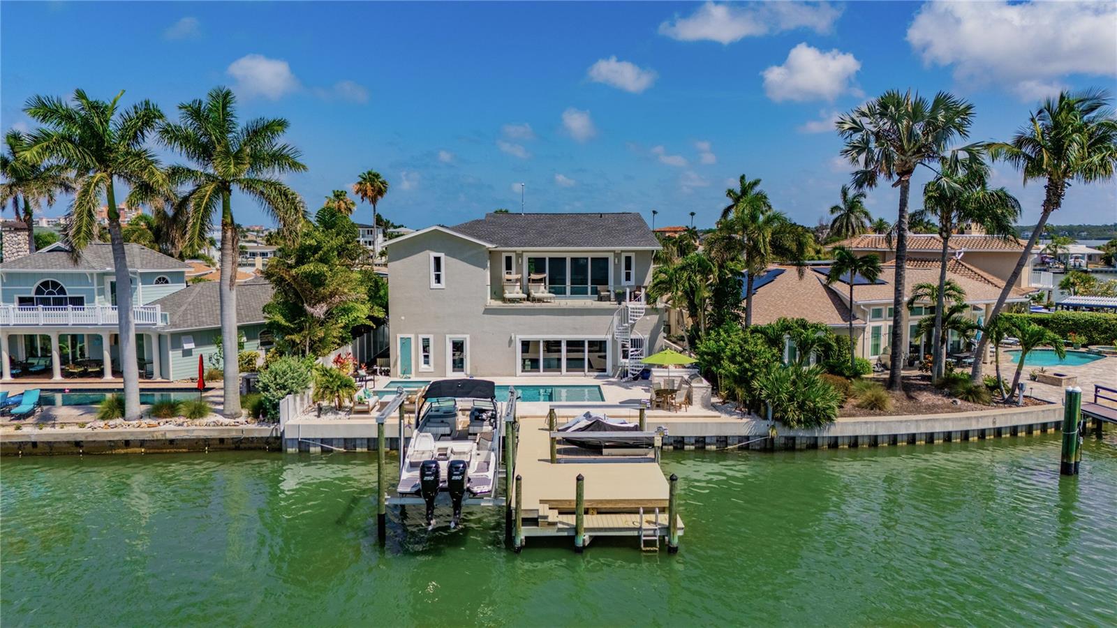 17081 Dolphin Dr Property Photo 1