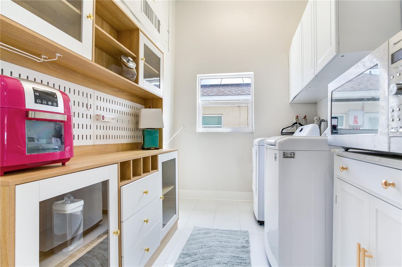 17081 Dolphin Dr Property Photo 24