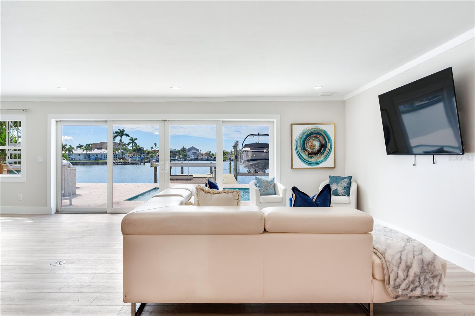 17081 Dolphin Dr Property Photo 26