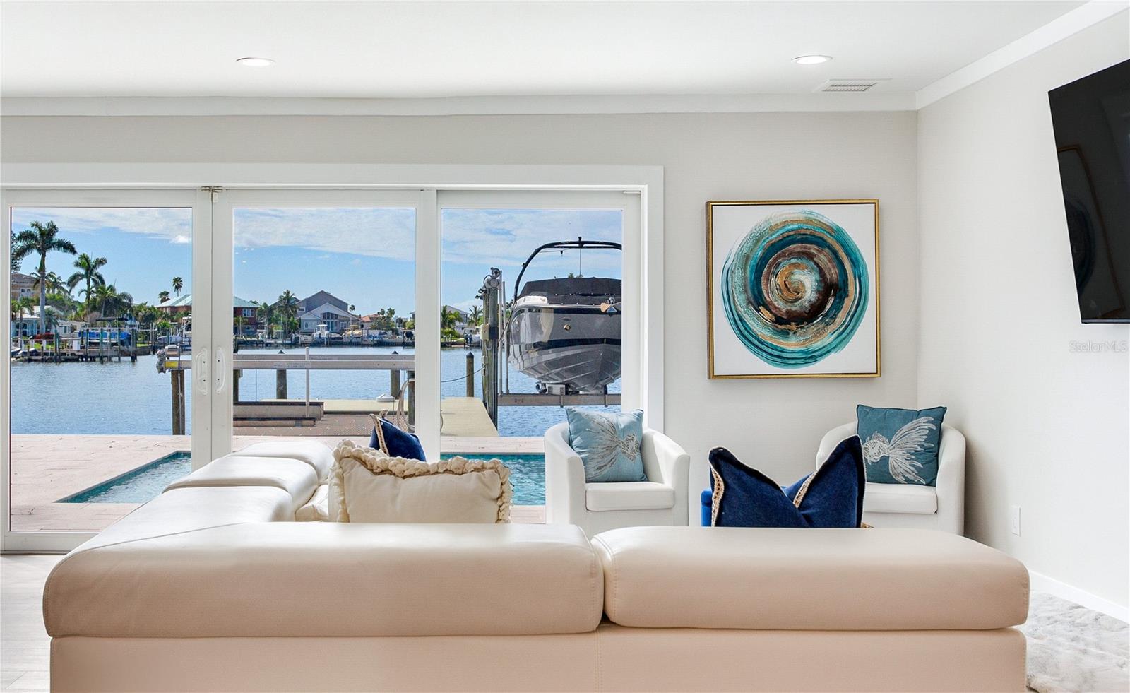 17081 Dolphin Dr Property Photo 27