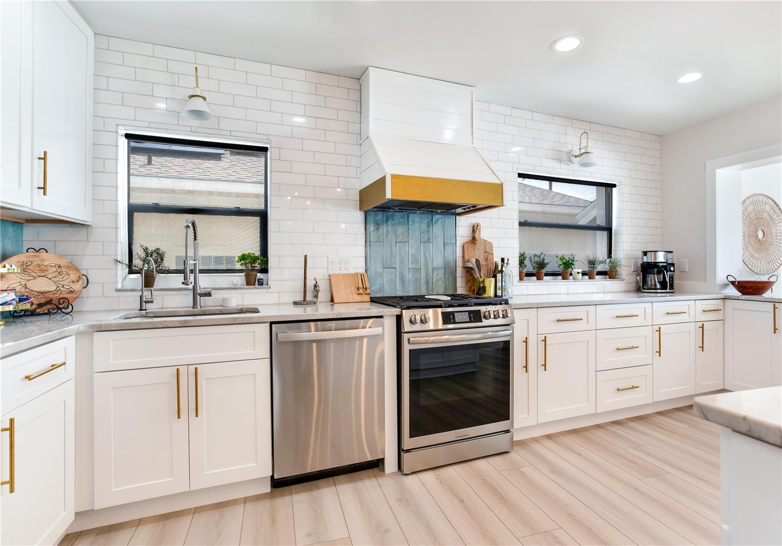 17081 Dolphin Dr Property Photo 80