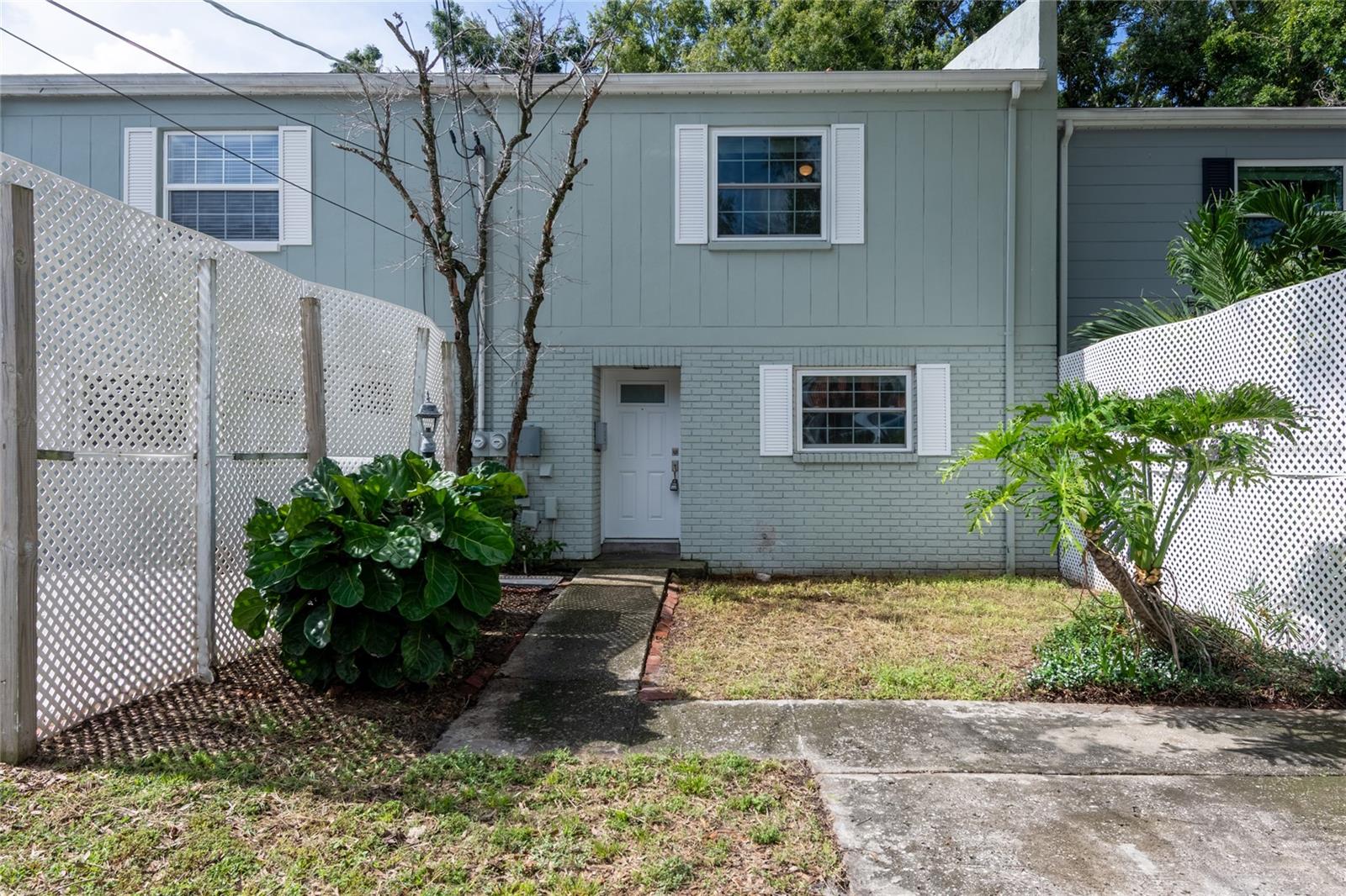 3202 W De Leon St #b Property Photo 1