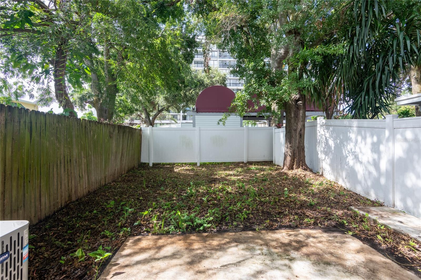 3202 W De Leon St #b Property Photo 2
