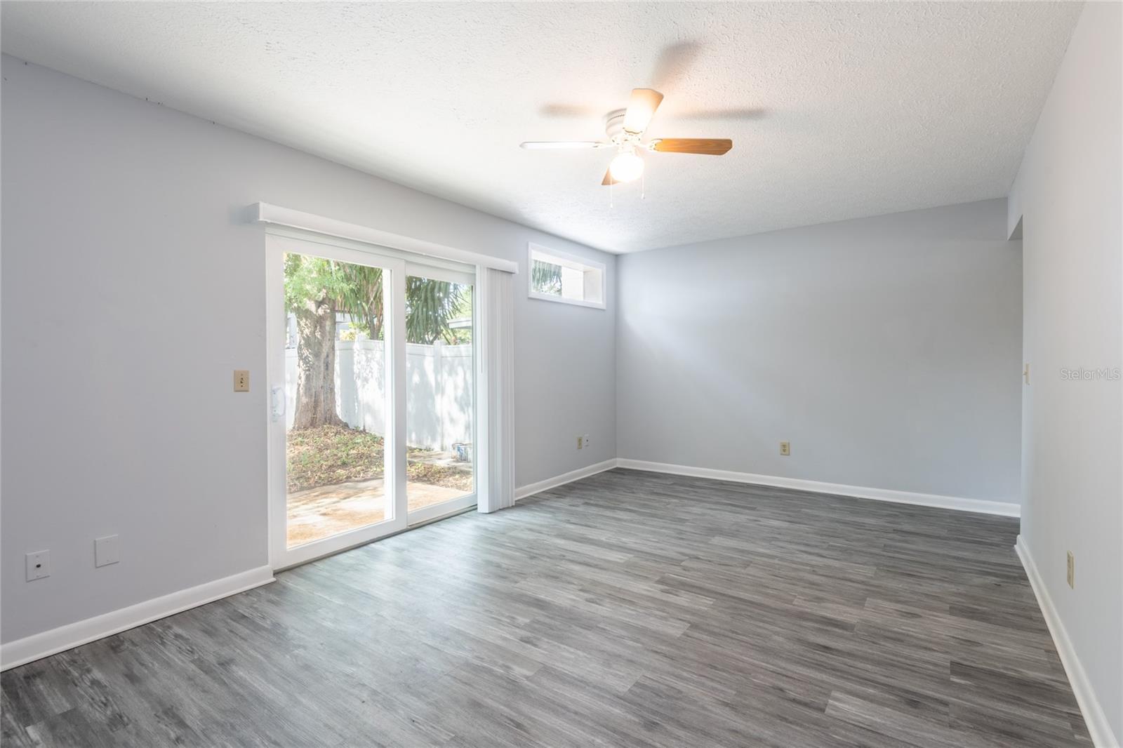 3202 W De Leon St #b Property Photo 8