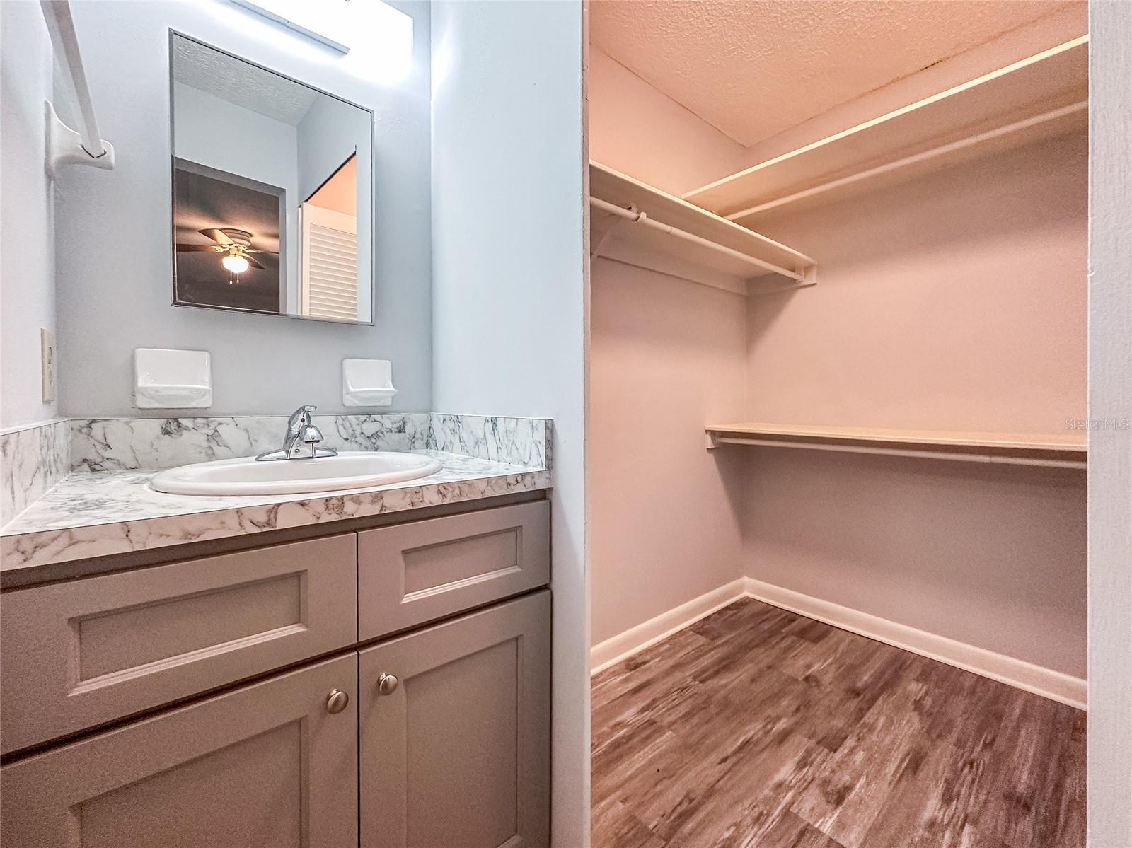 3202 W De Leon St #b Property Photo 14