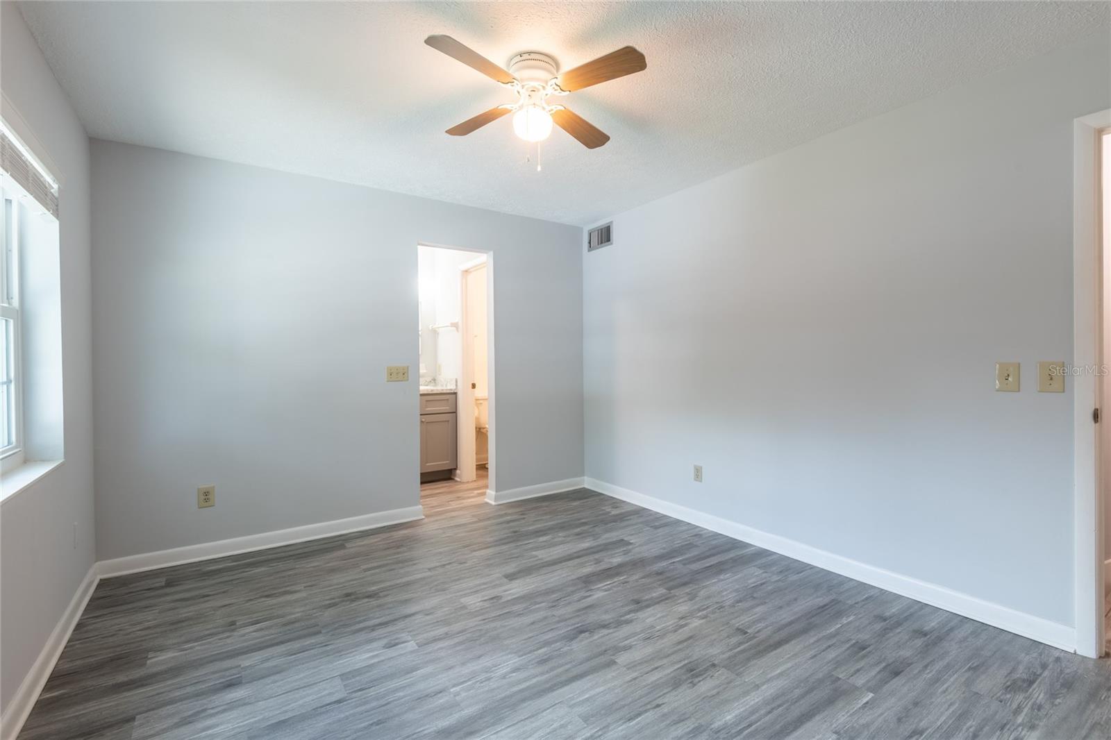 3202 W De Leon St #b Property Photo 17