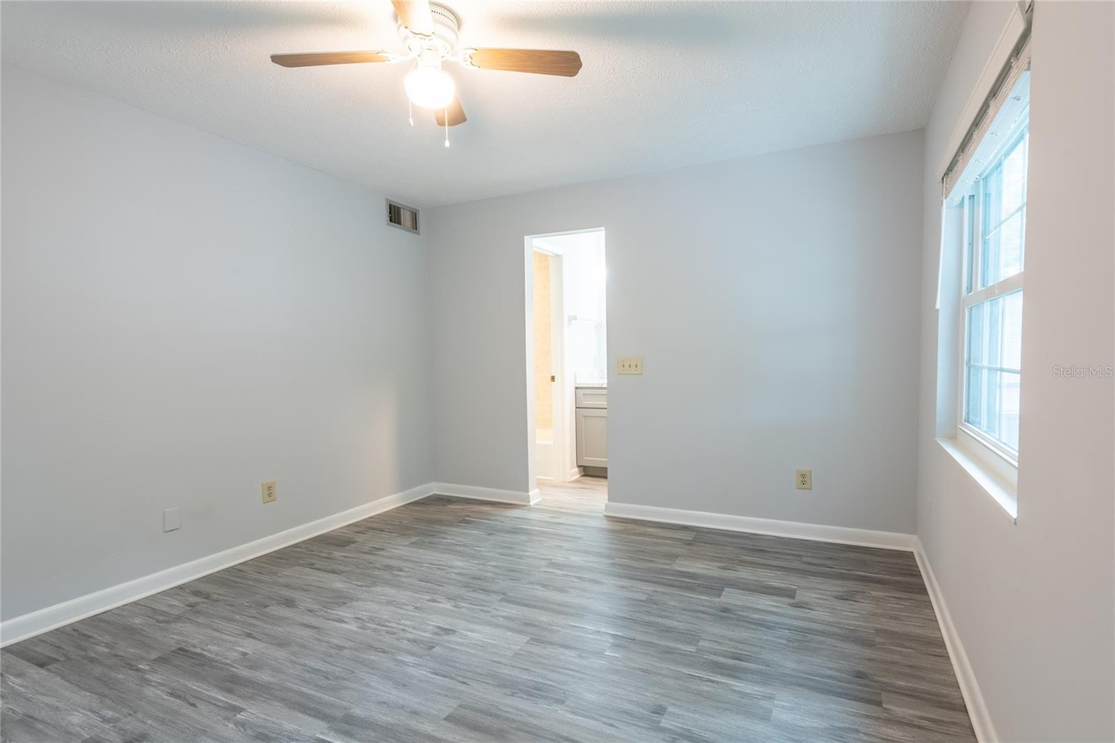3202 W De Leon St #b Property Photo 23