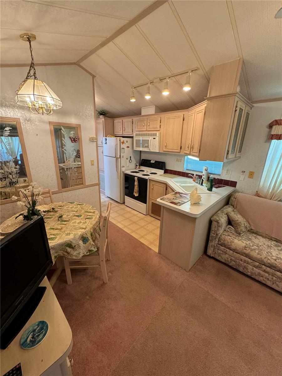 2092 Culbreath Rd #a27 Property Photo 7