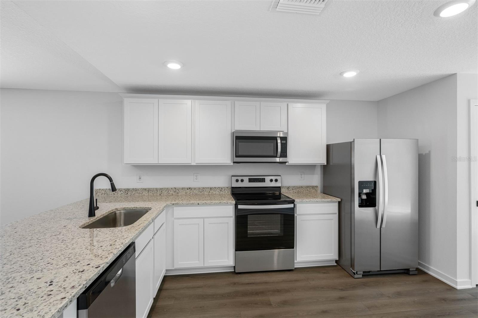 8338 Coral St Property Photo 6