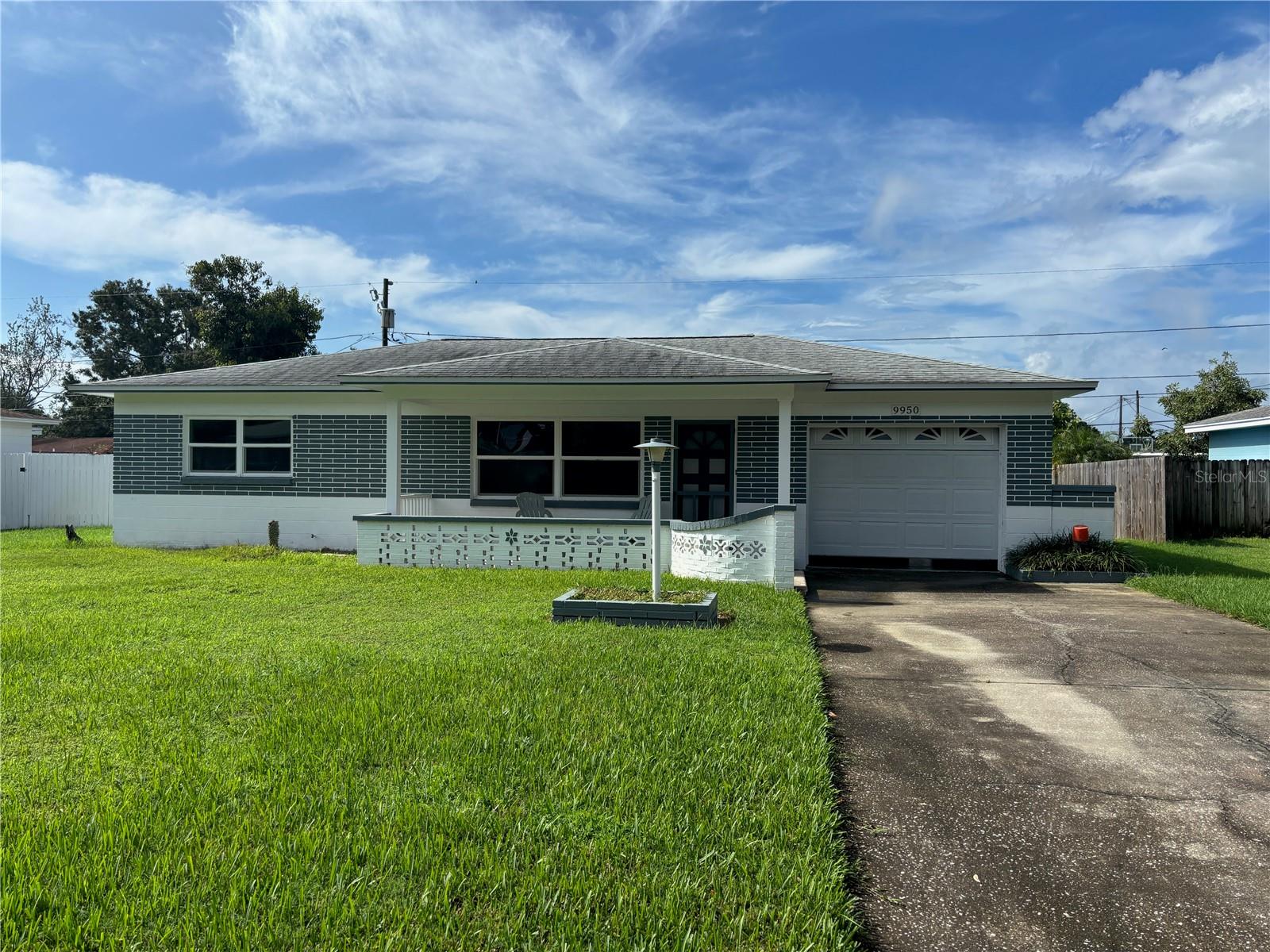 9950 52nd Ter N Property Photo 2