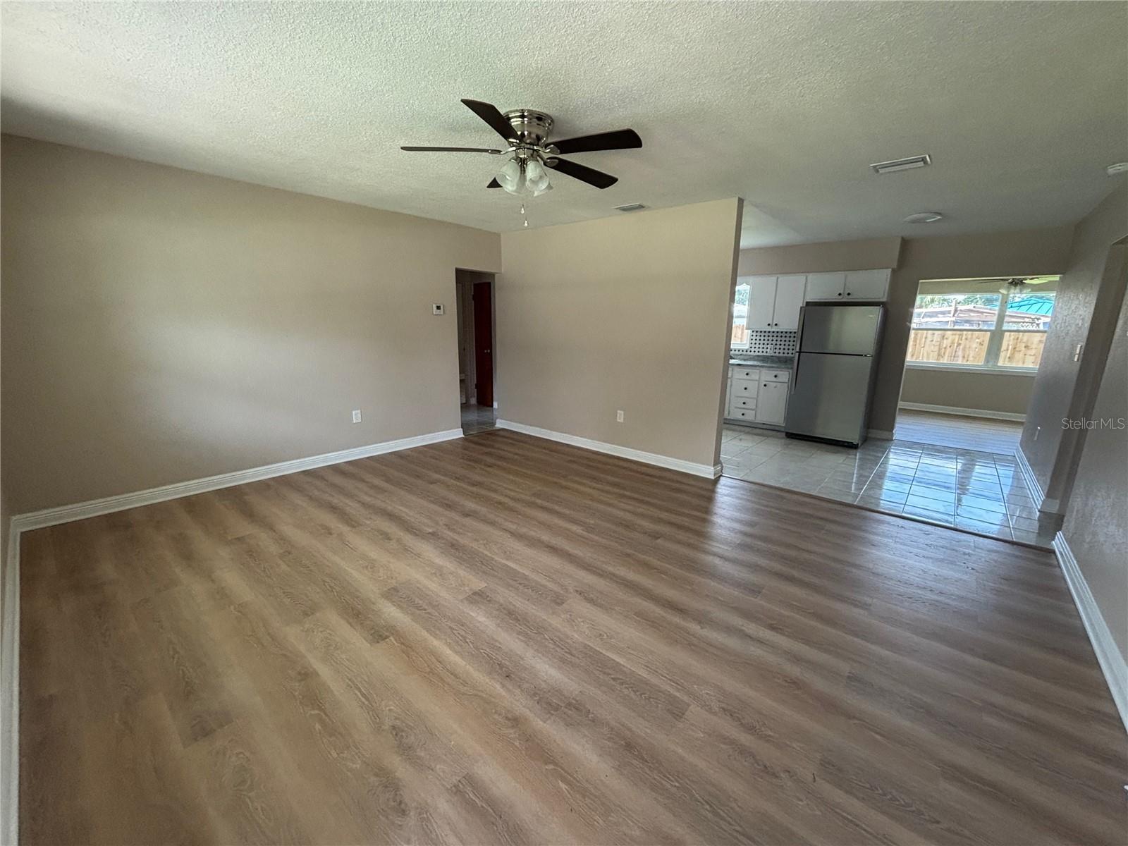 9950 52nd Ter N Property Photo 5
