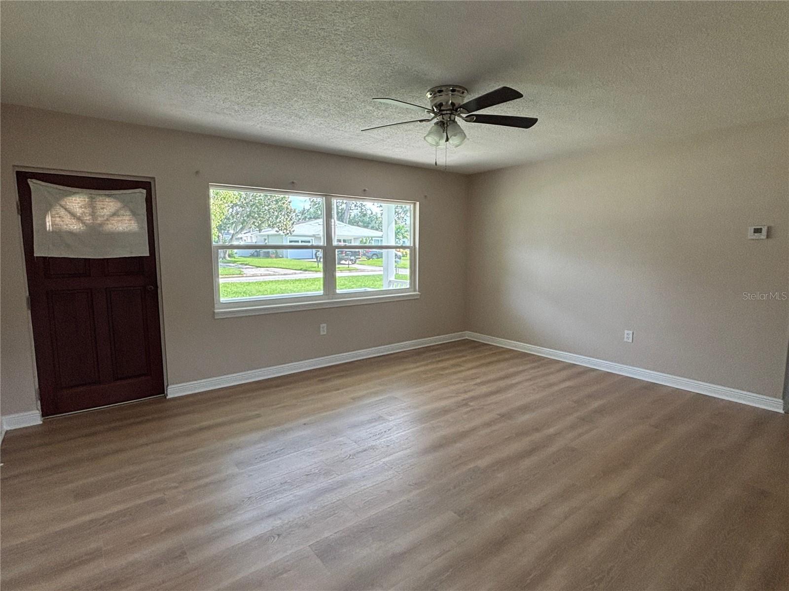 9950 52nd Ter N Property Photo 6