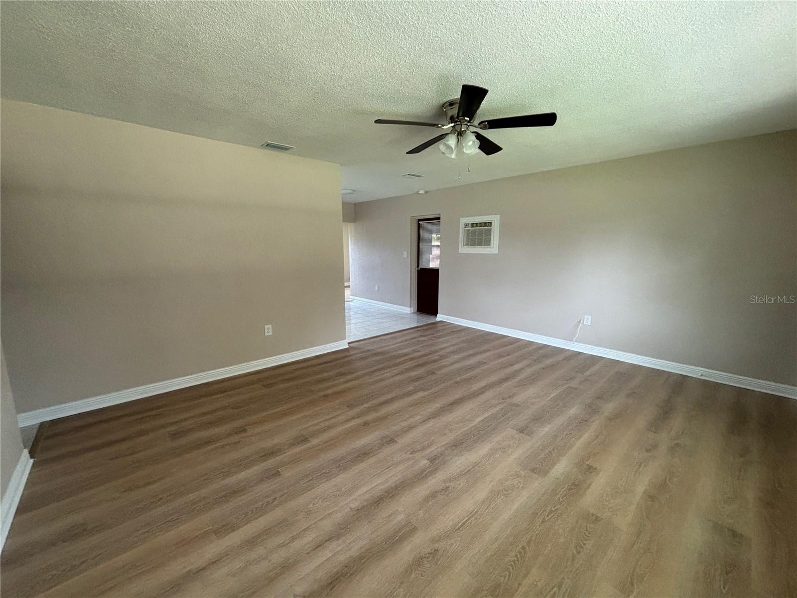 9950 52nd Ter N Property Photo 7