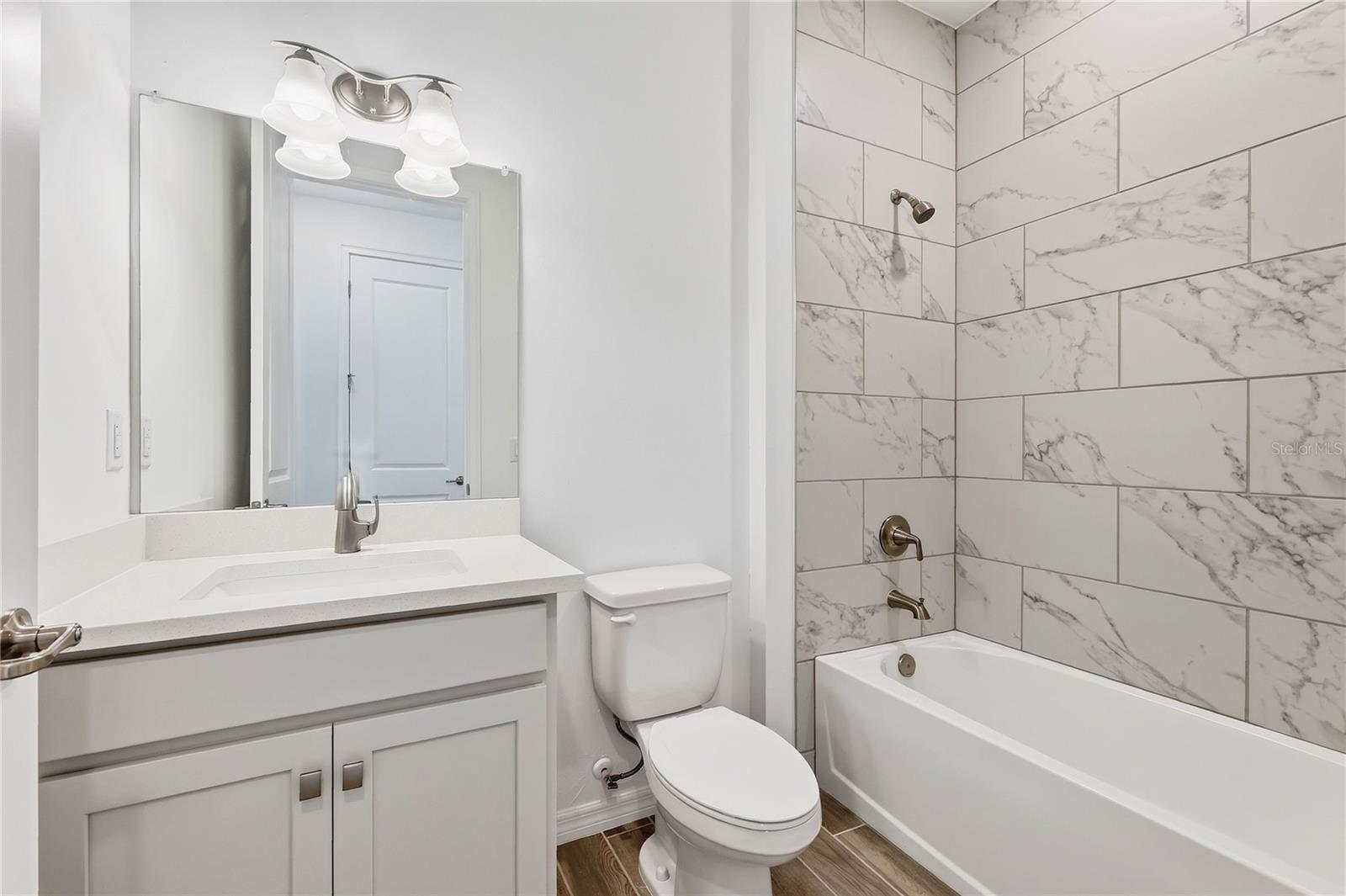 15811 Elina Sky Dr Property Photo 3