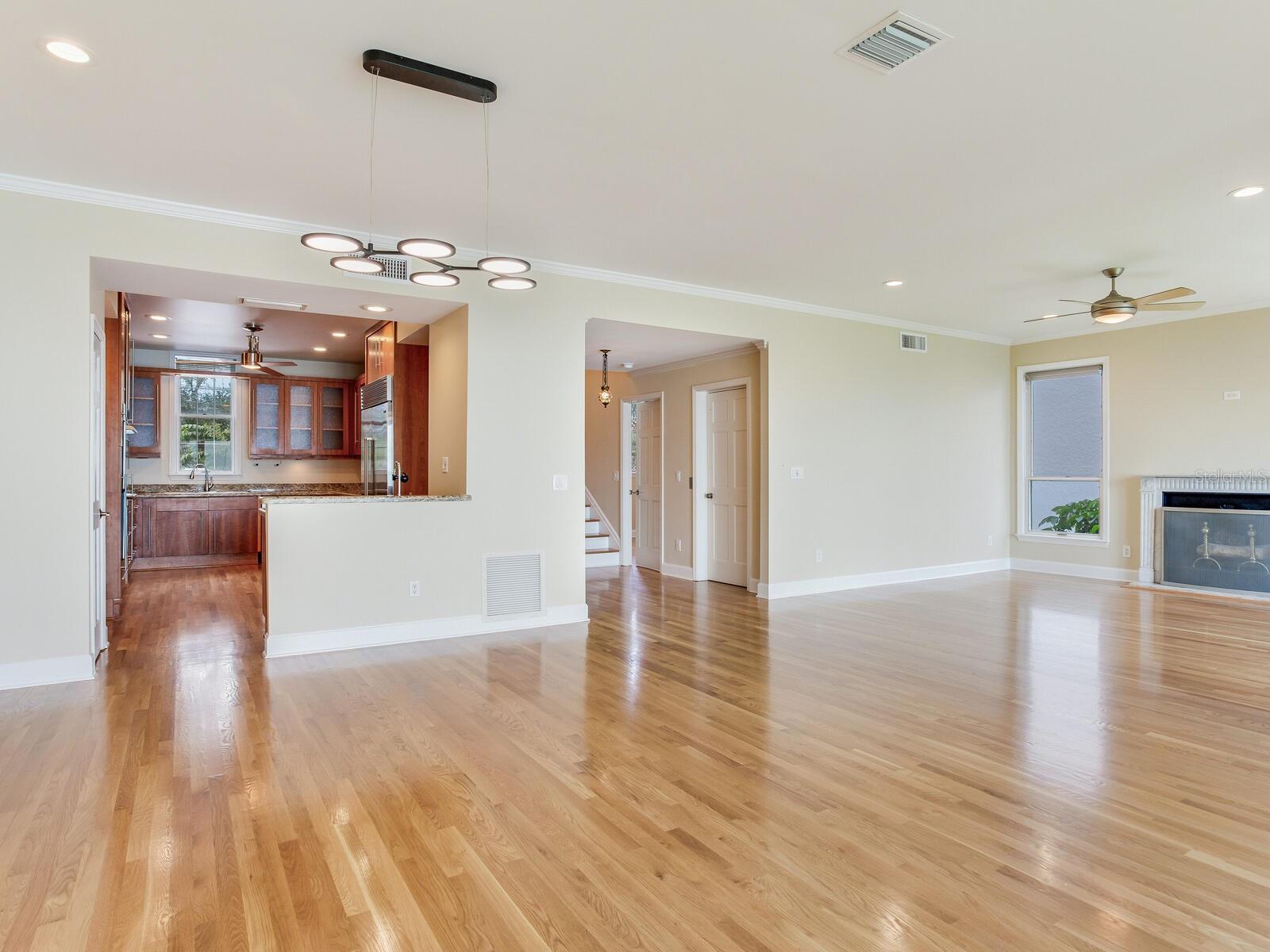 5010 Bayshore Blvd #7 Property Photo 8