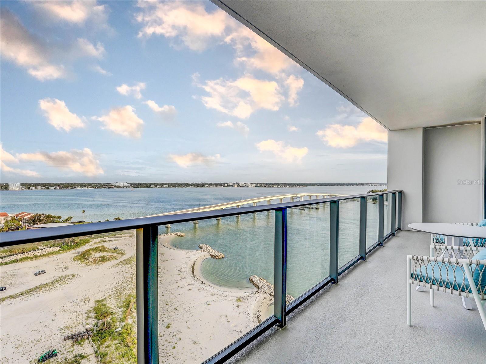 691 S Gulfview Blvd #1608 Property Photo 14