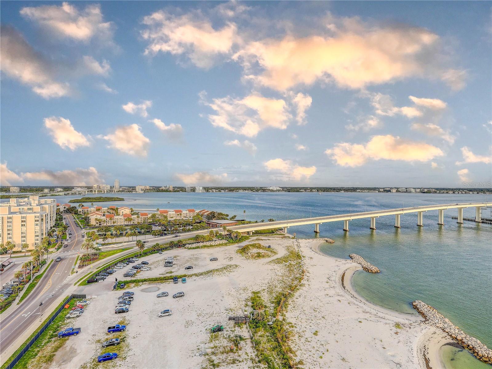 691 S Gulfview Blvd #1608 Property Photo 15