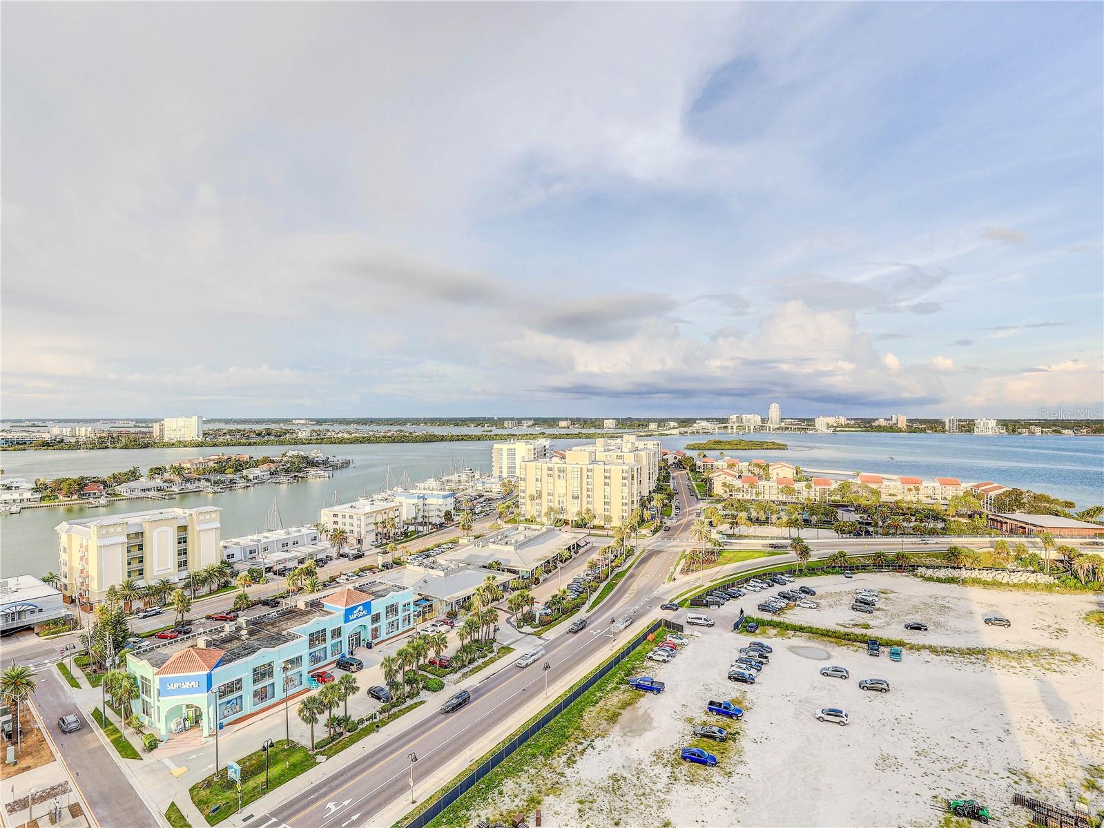 691 S Gulfview Blvd #1608 Property Photo 16
