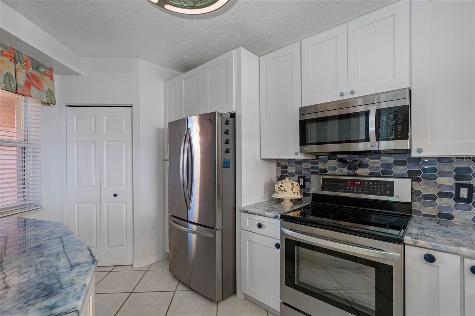 16550 Gulf Blvd #545 Property Photo 11