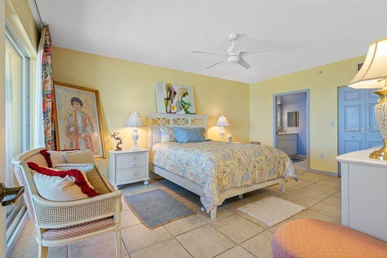 16550 Gulf Blvd #545 Property Photo 23