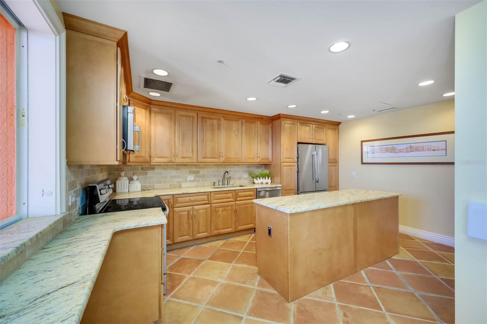 16550 Gulf Blvd #545 Property Photo 55