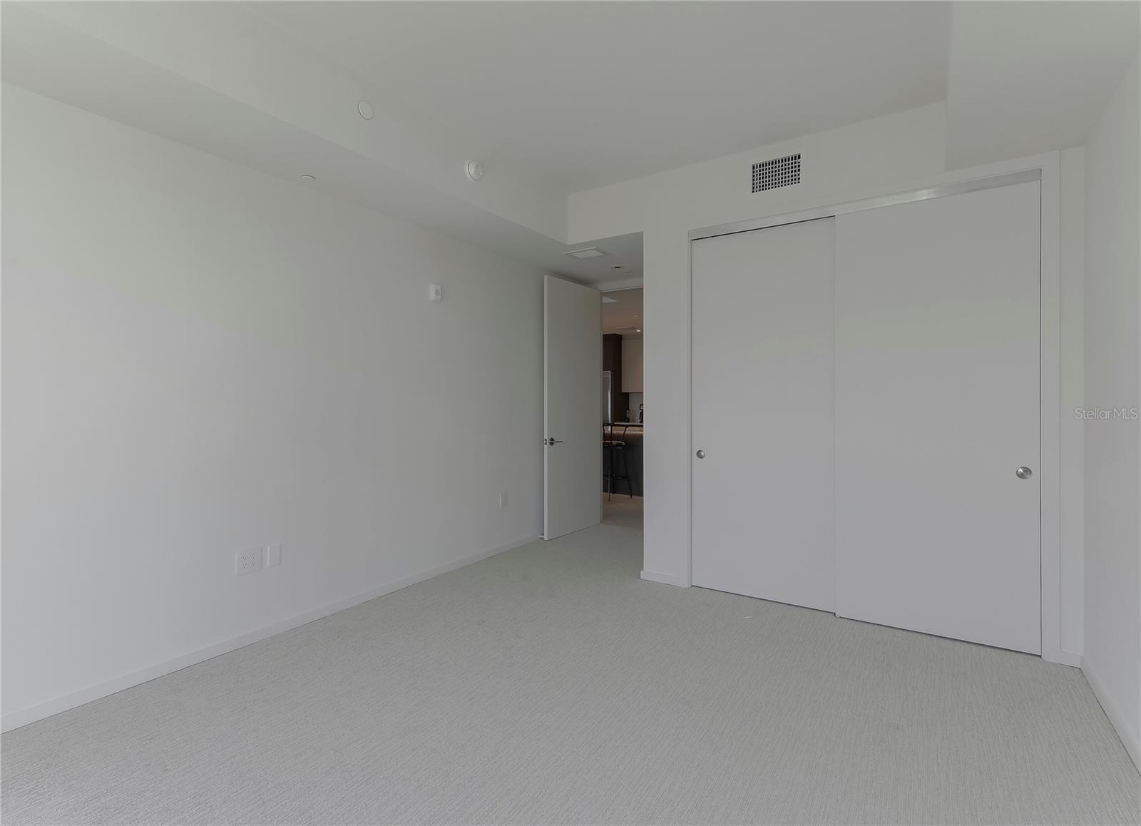 1020 Sunset Point Rd #302 Property Photo 24