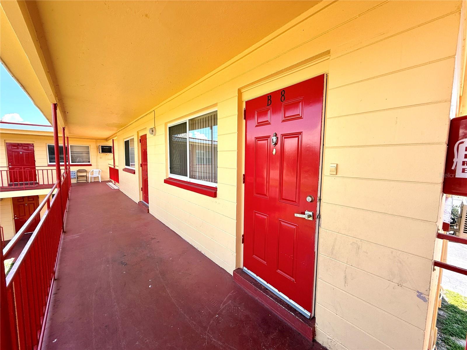 1050 62nd Ave South #e-4 Property Photo 1