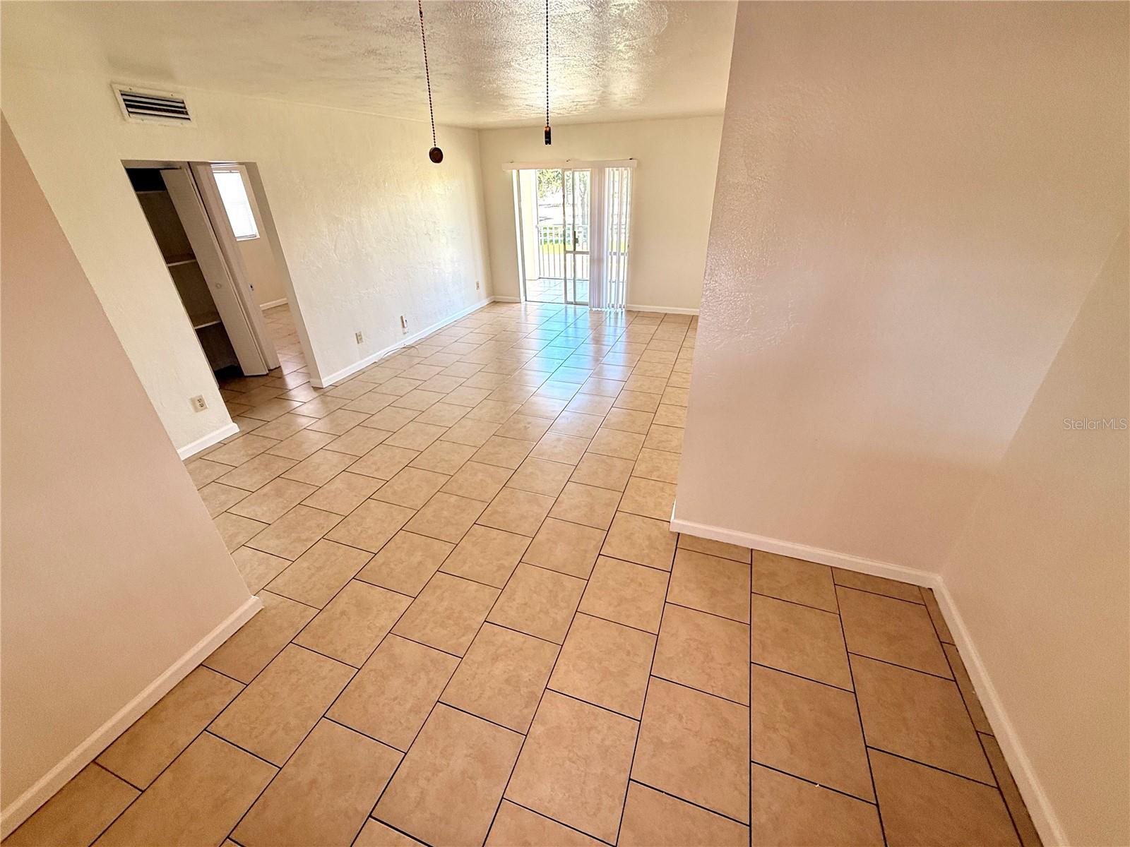 1050 62nd Ave South #e-4 Property Photo 16