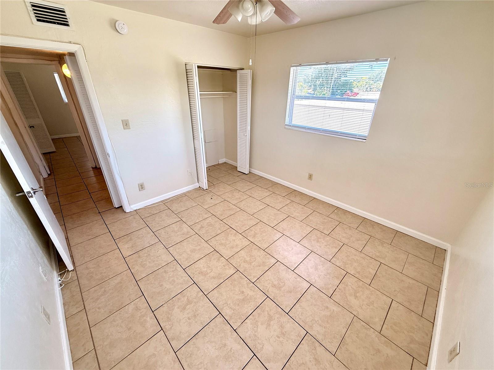 1050 62nd Ave South #e-4 Property Photo 21