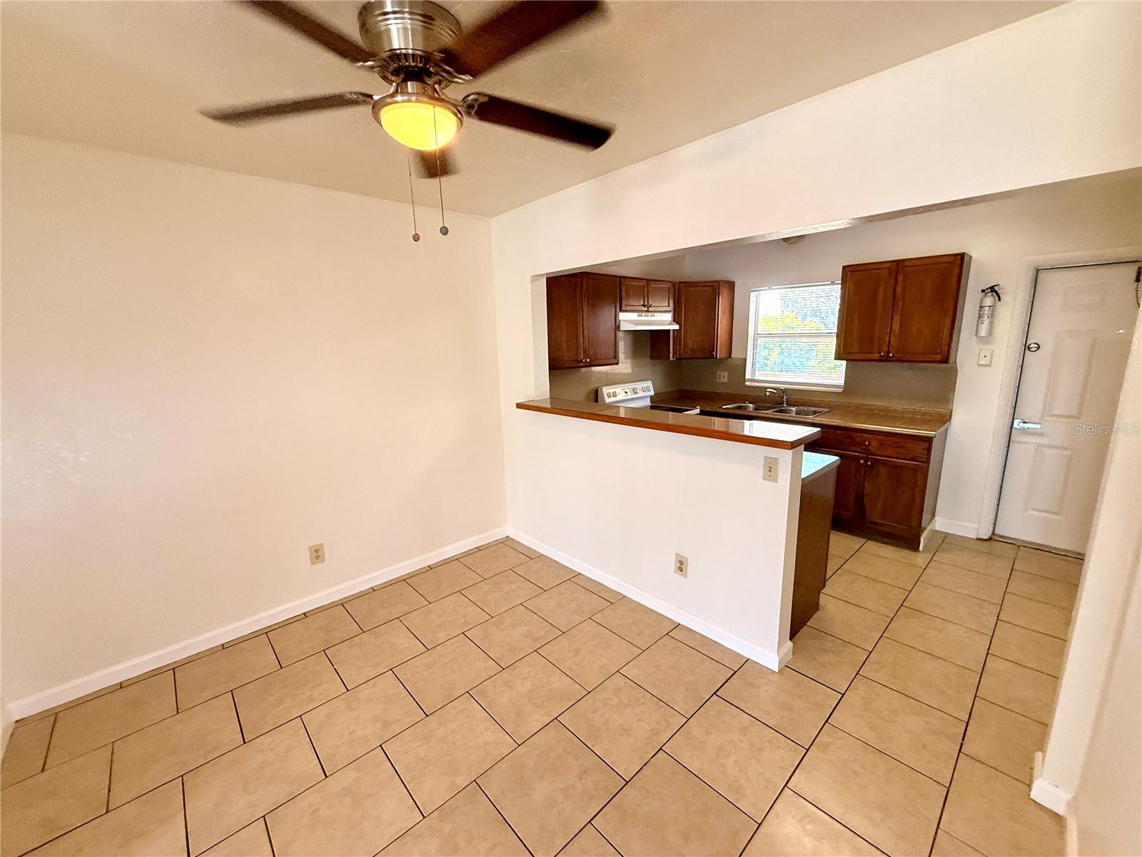 1050 62nd Ave South #e-4 Property Photo 26